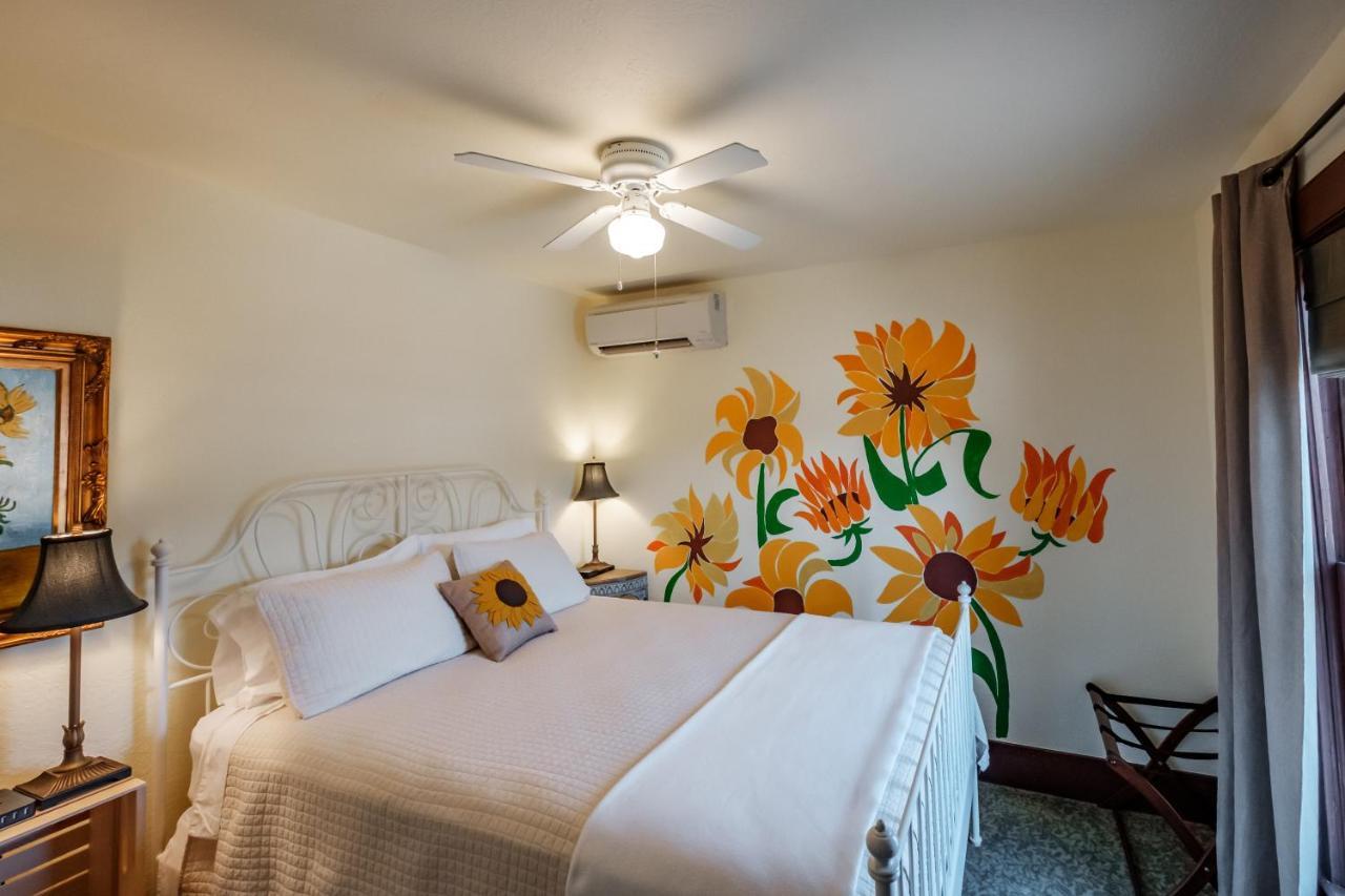 Monmouth Mamere'S Guest House מראה חיצוני תמונה