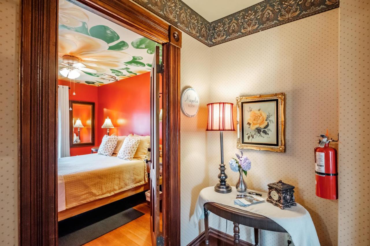 Monmouth Mamere'S Guest House מראה חיצוני תמונה