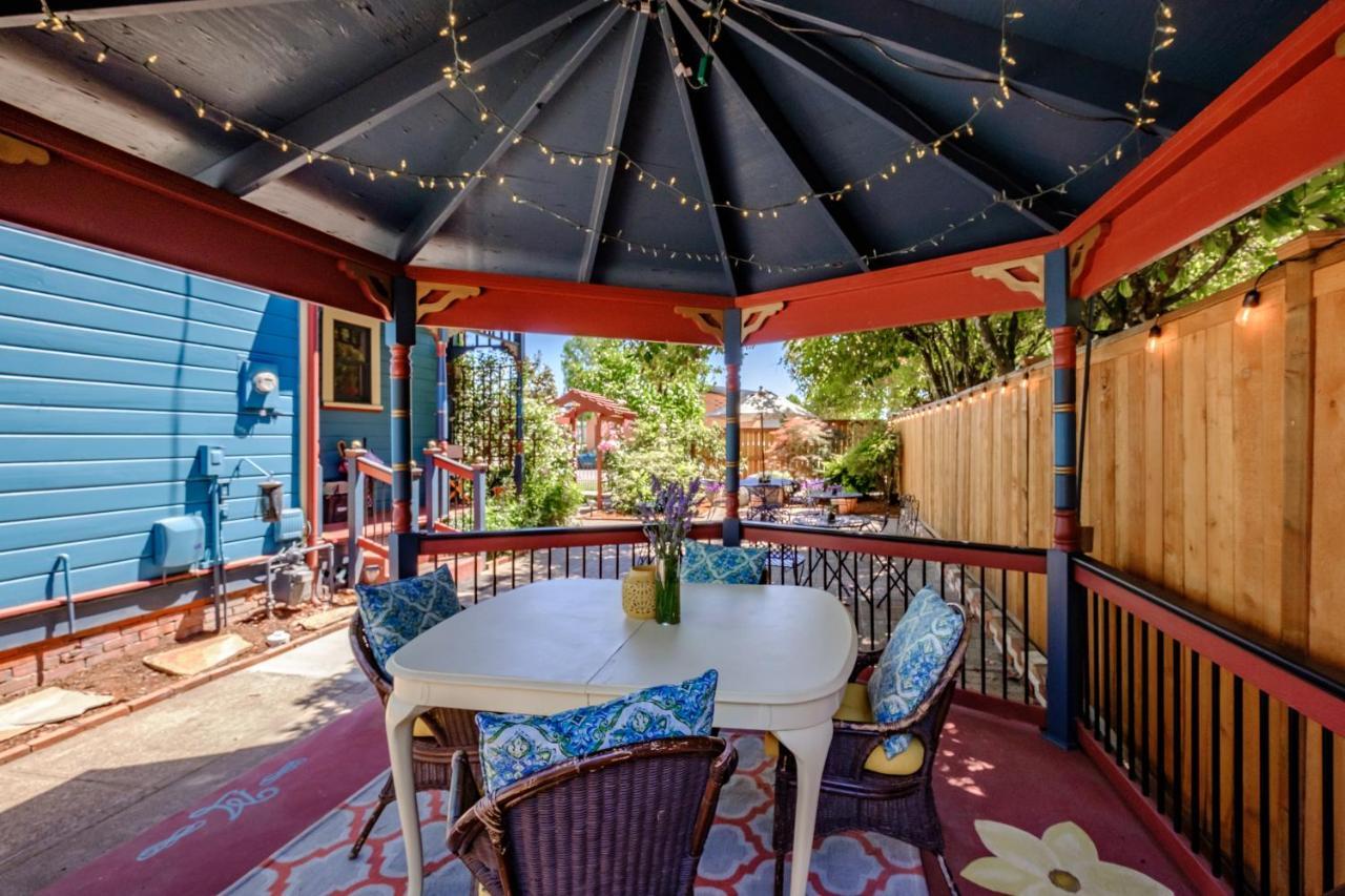 Monmouth Mamere'S Guest House מראה חיצוני תמונה
